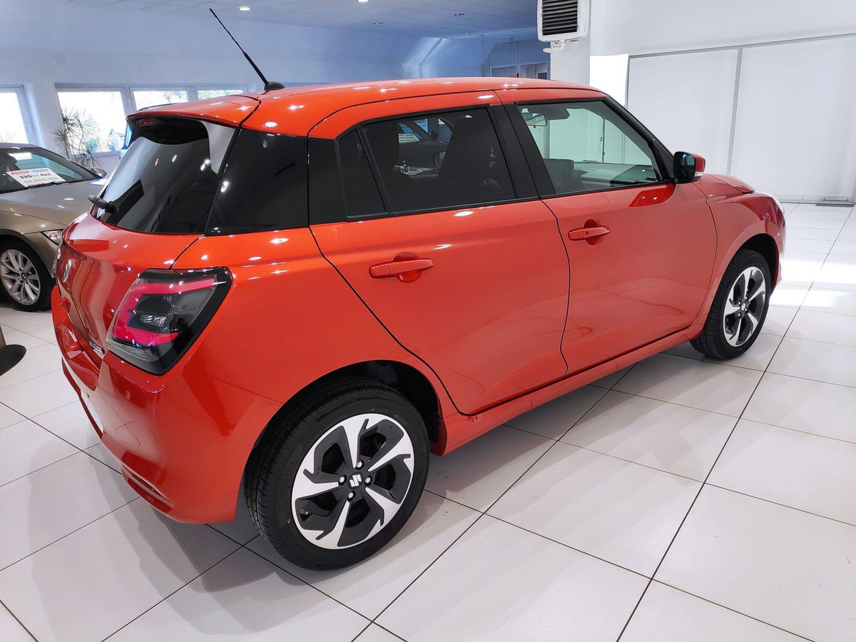 Suzuki Swift 1.2 Hybrid 4WD AllGrip Easy Top (2)