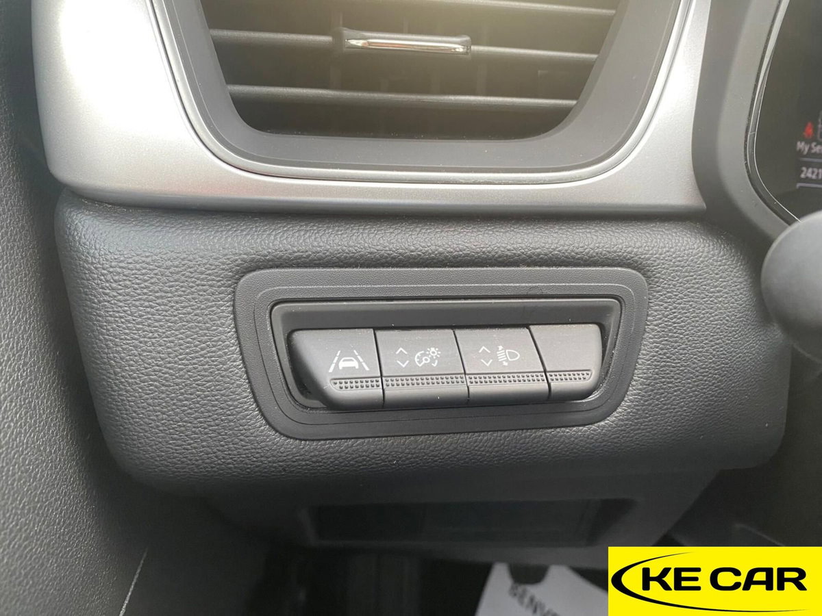 Renault Captur TCe 90 CV Techno (12)