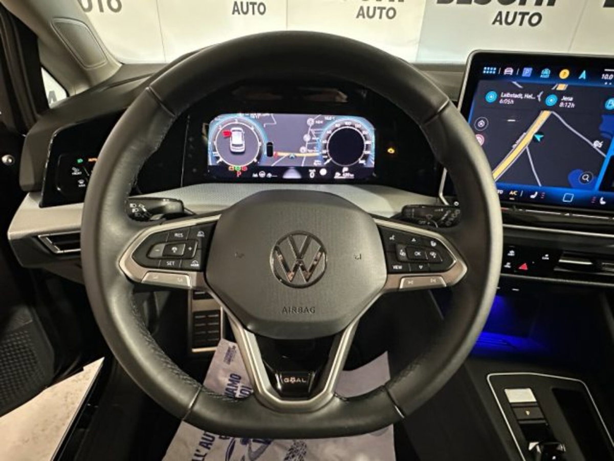 Volkswagen Golf 2.0 TDI 150 CV DSG SCR R-Line (13)