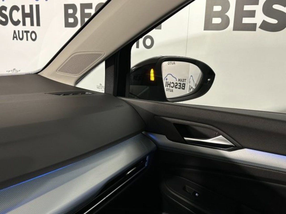 Volkswagen Golf 2.0 TDI 150 CV DSG SCR R-Line (14)