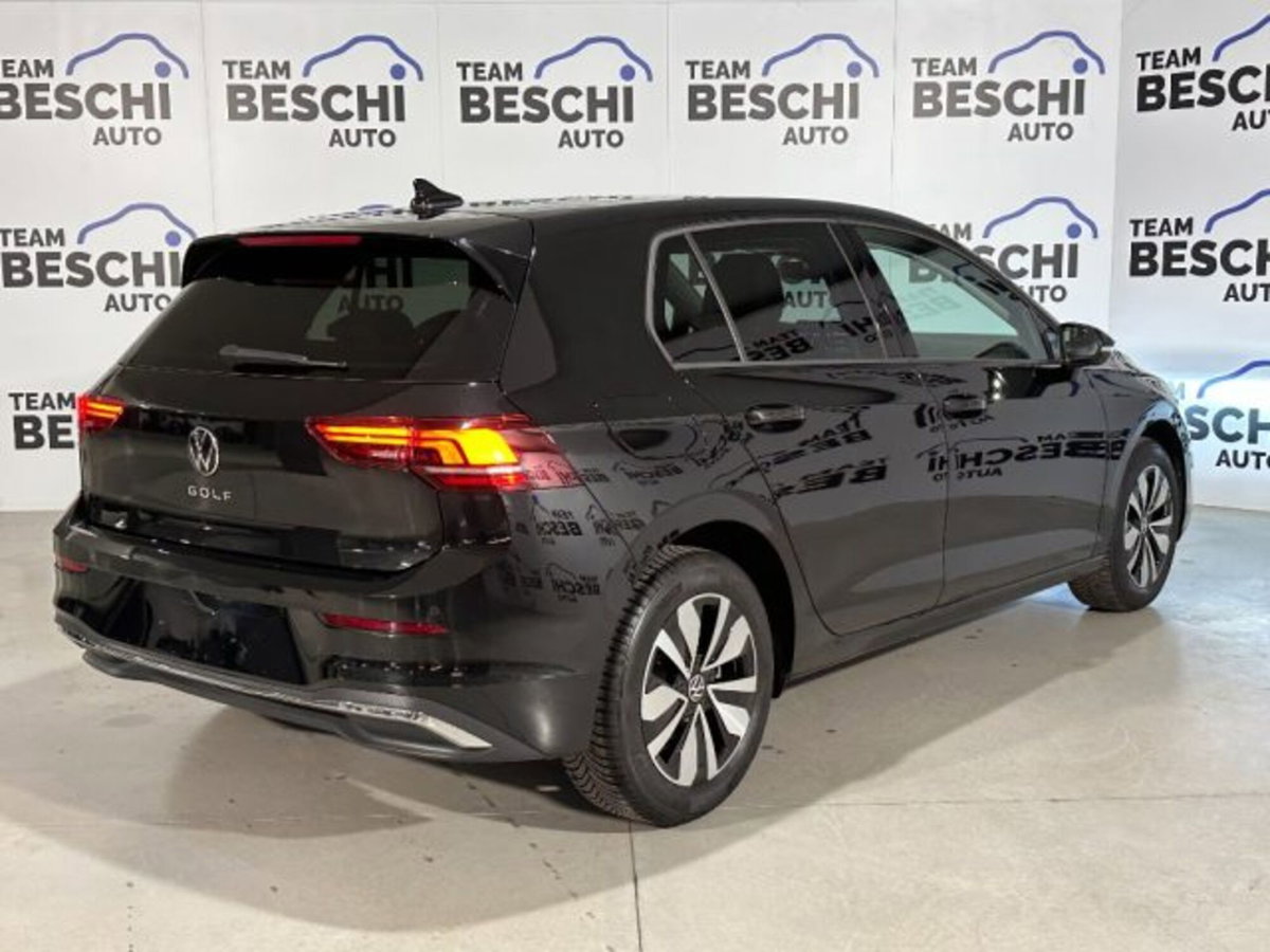 Volkswagen Golf 2.0 TDI 150 CV DSG SCR R-Line (4)