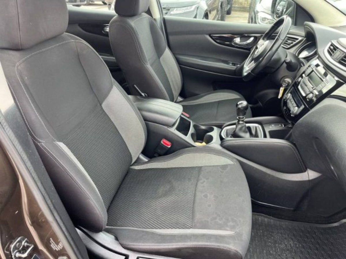 Nissan Qashqai 1.5 dCi 115 CV DCT N-Connecta (5)