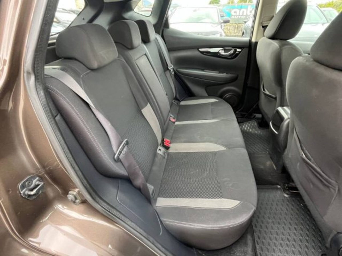 Nissan Qashqai 1.5 dCi 115 CV DCT N-Connecta (6)