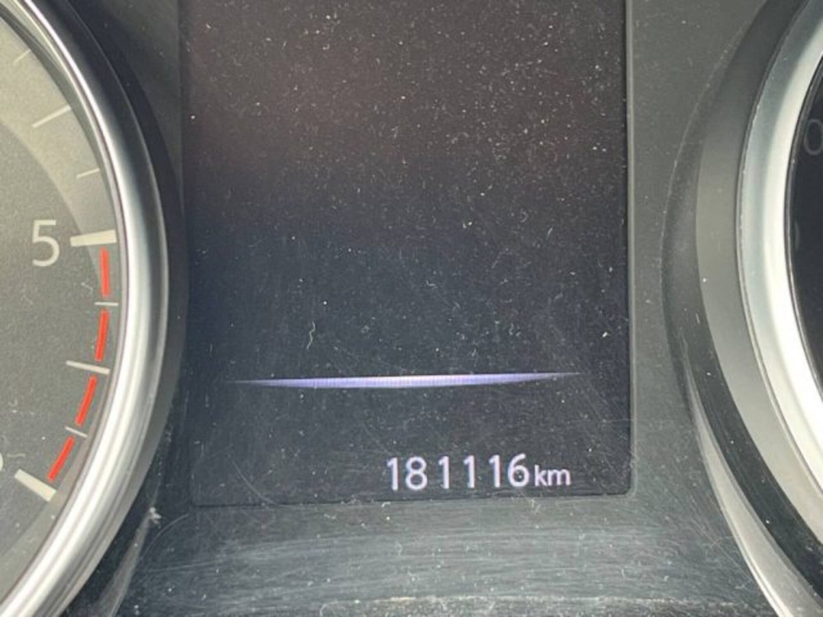 Nissan Qashqai 1.5 dCi 115 CV DCT N-Connecta (9)