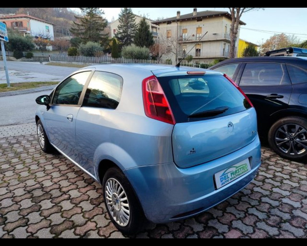 Fiat Grande Punto 1.2 3 porte Active (3)