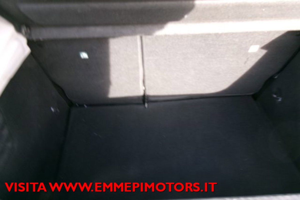 Renault Clio TCe 90 CV 5 porte Business (17)