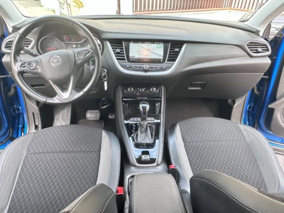 Opel Grandland 1.5 diesel Ecotec aut. Business Elegance (9)