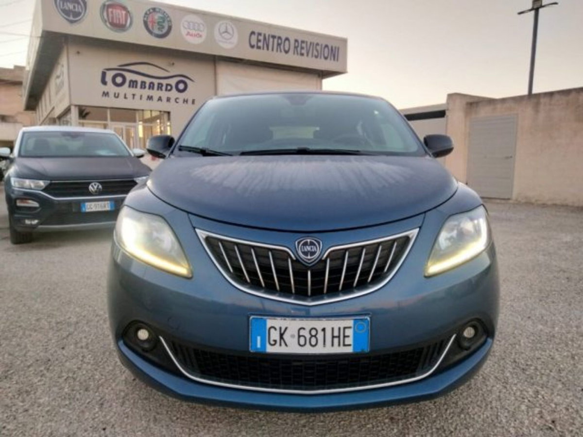 Lancia Ypsilon 1.0 FireFly 5 porte S&S Hybrid Ecochic Gold