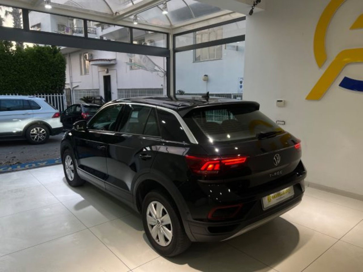 Volkswagen T-Roc 1.0 TSI Style (17)