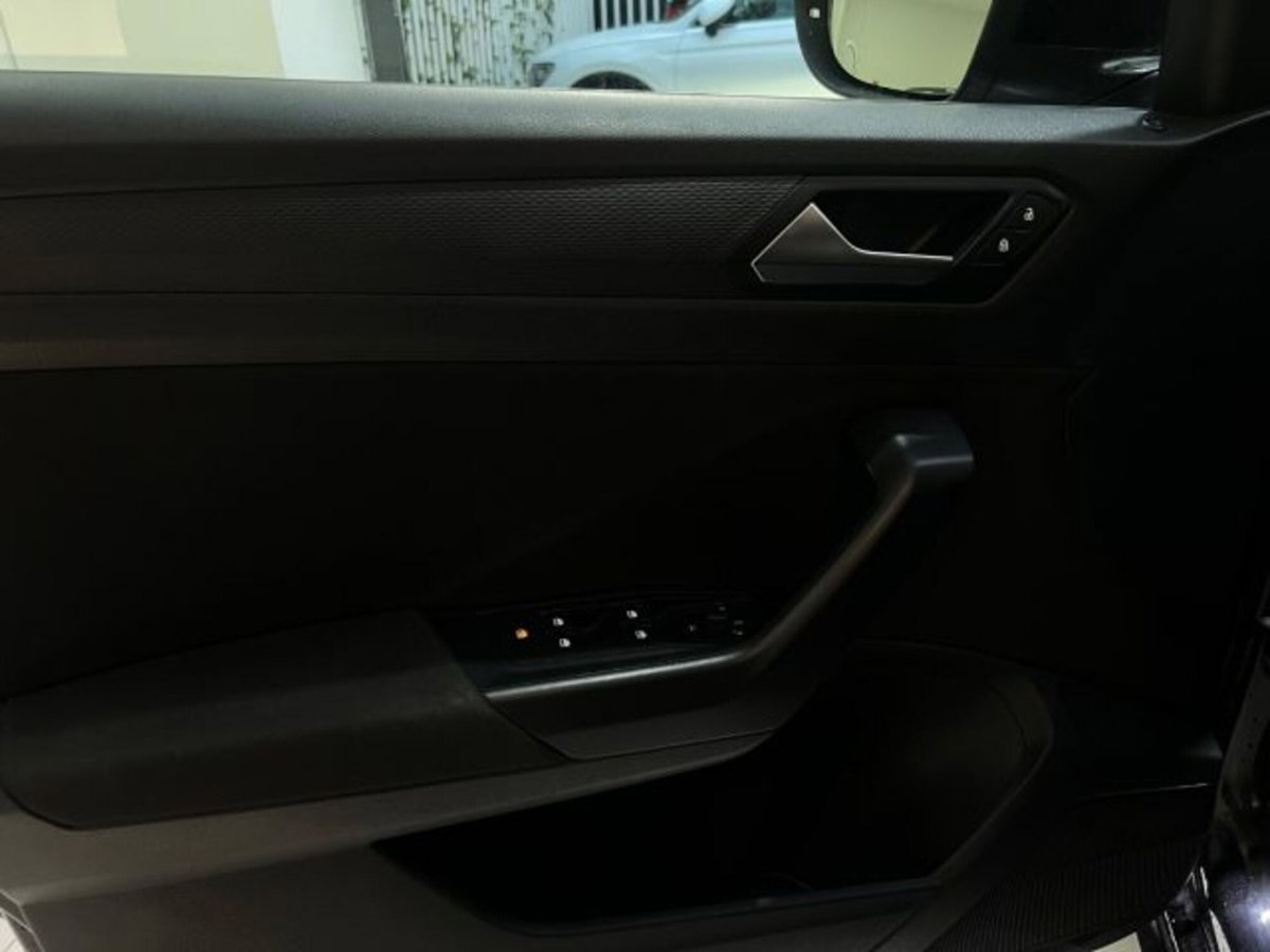 Volkswagen T-Roc 1.0 TSI Style (20)
