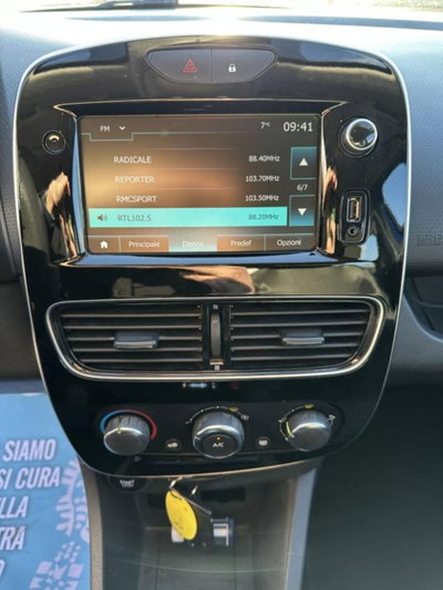 Renault Clio TCe 12V 90 CV GPL 5 porte Moschino Zen (10)