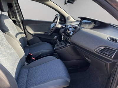 Lancia Ypsilon 1.0 FireFly 5 porte S&S Hybrid Ecochic Silver (16)