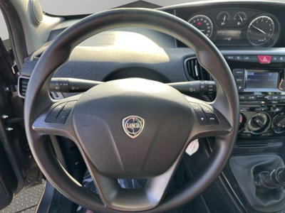 Lancia Ypsilon 1.0 FireFly 5 porte S&S Hybrid Ecochic Silver (8)