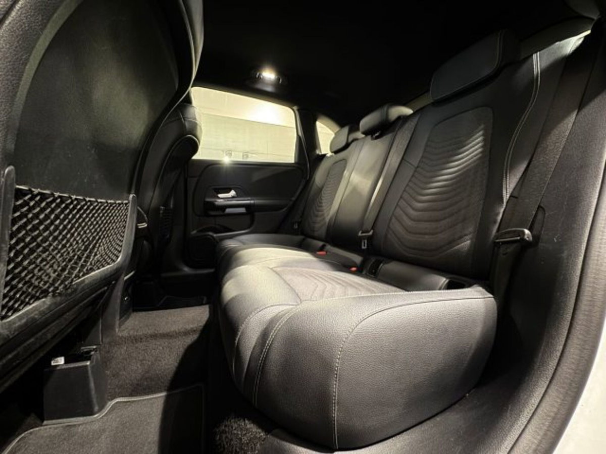 Mercedes-Benz Classe B 180 d Advanced auto (11)