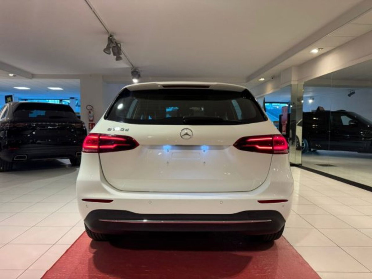 Mercedes-Benz Classe B 180 d Advanced auto (5)