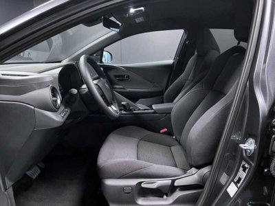 Toyota Toyota C-HR 2.0 phev Trend fwd e-cvt (16)
