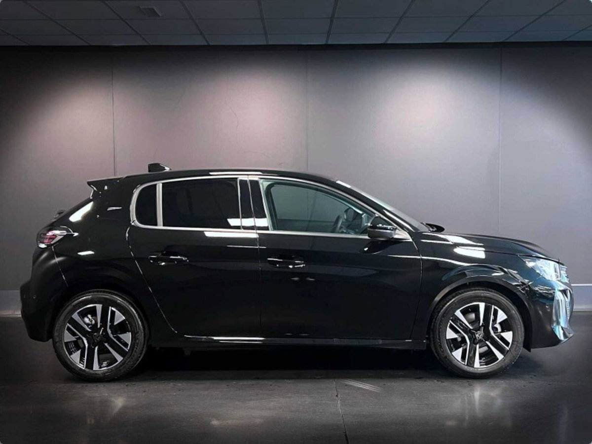Peugeot 208 PureTech 100 Stop&Start 5 porte Allure (8)