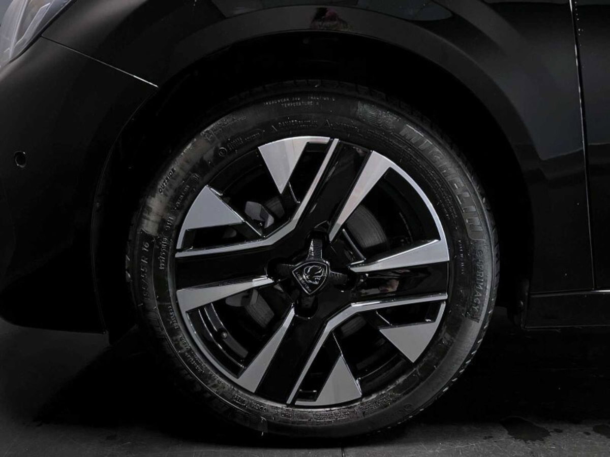 Peugeot 208 PureTech 100 Stop&Start 5 porte Allure (9)