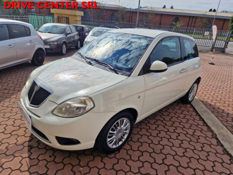 Lancia Ypsilon 1.2 Argento