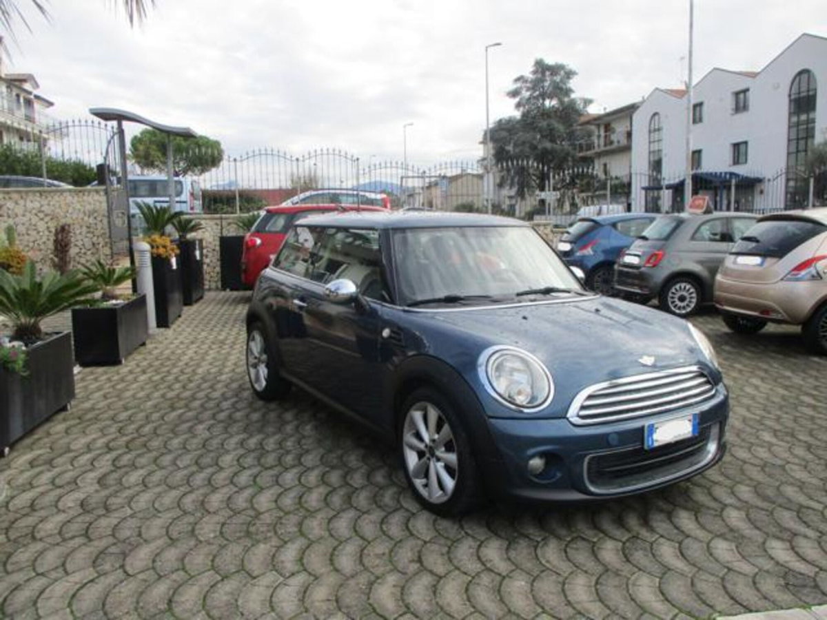 MINI Mini 1.6 16V One (72kW) (2)