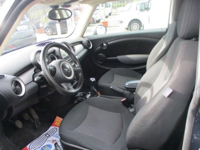 MINI Mini 1.6 16V One (72kW) (8)