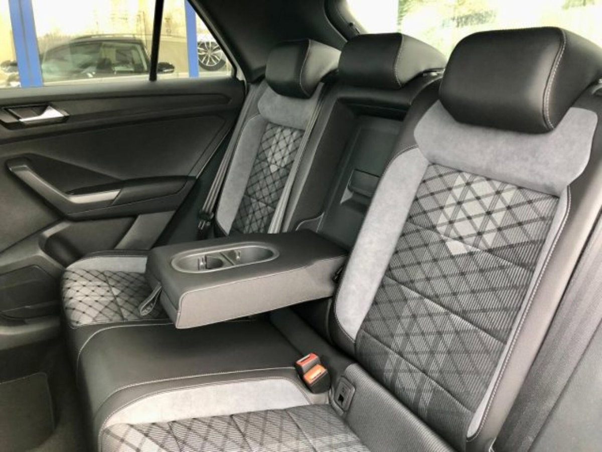 Volkswagen T-Roc 2.0 tdi R-Line 4motion 150cv dsg (8)