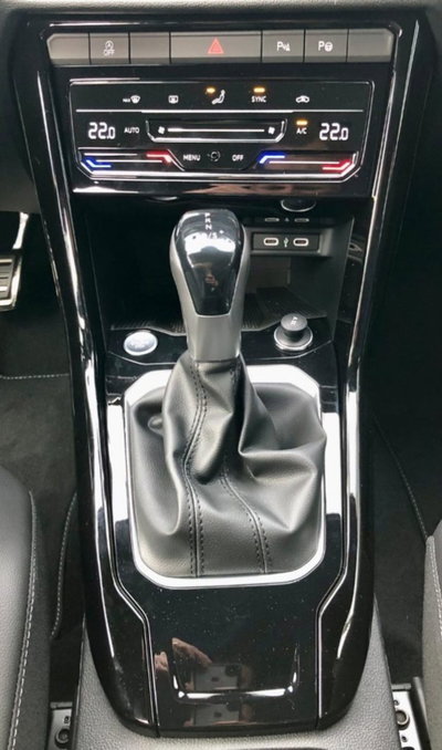 Volkswagen T-Roc 2.0 tdi R-Line 4motion 150cv dsg (13)