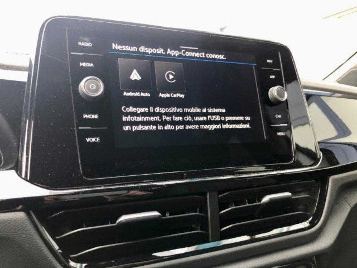 Volkswagen T-Roc 2.0 tdi R-Line 4motion 150cv dsg (11)
