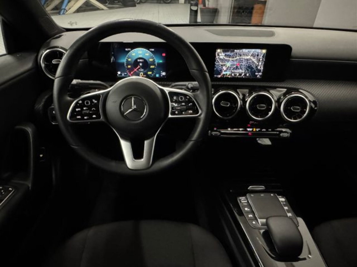 Mercedes-Benz CLA 200 d Automatic Business (10)