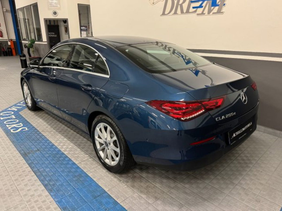 Mercedes-Benz CLA 200 d Automatic Business (18)