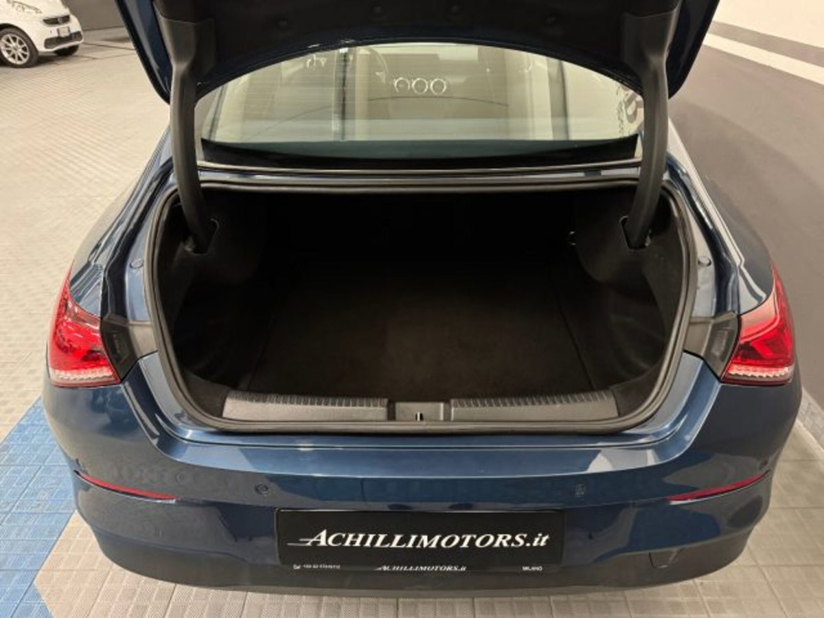 Mercedes-Benz CLA 200 d Automatic Business (20)