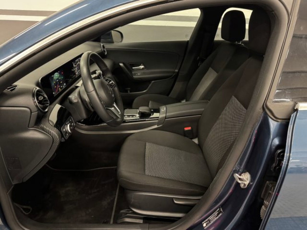 Mercedes-Benz CLA 200 d Automatic Business (8)