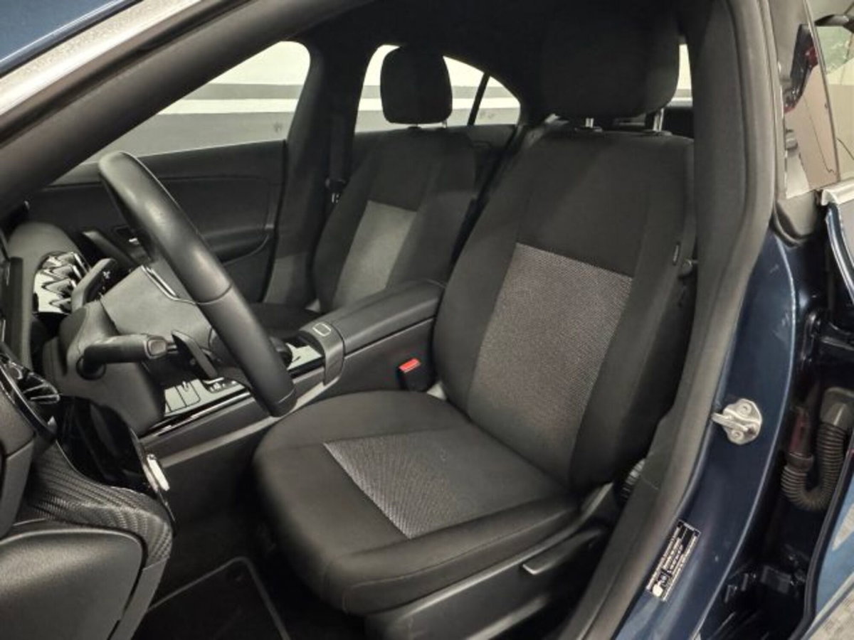 Mercedes-Benz CLA 200 d Automatic Business (9)