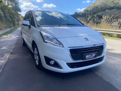 Peugeot 5008 1.6 HDi 115CV Allure usata