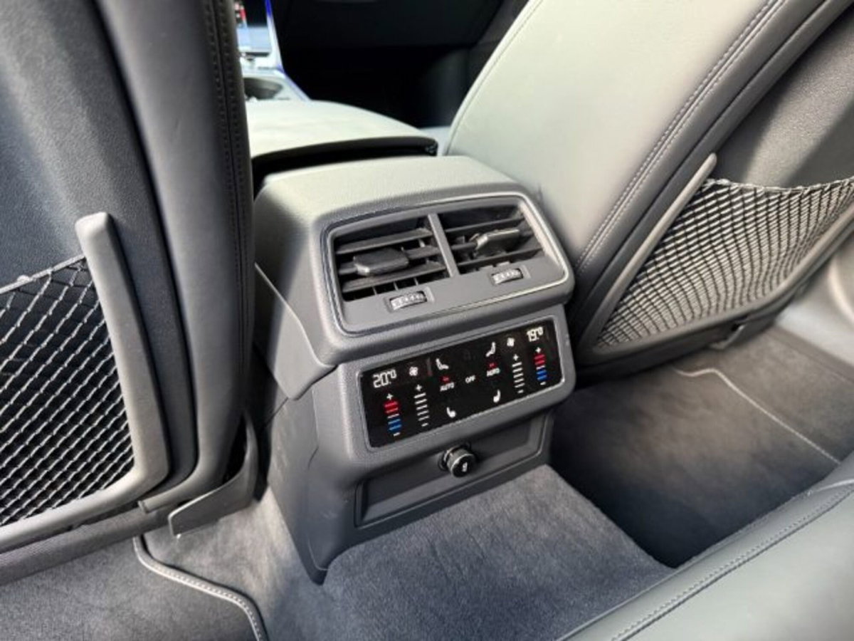 Audi S6 Avant 3.0 tdi mhev Sport Attitude quattro 344cv tiptronic (12)