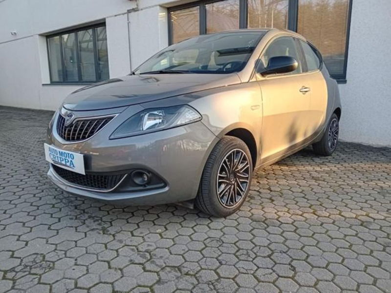 Lancia Ypsilon 1.0 FireFly 5 porte S&S Hybrid Gold Plus