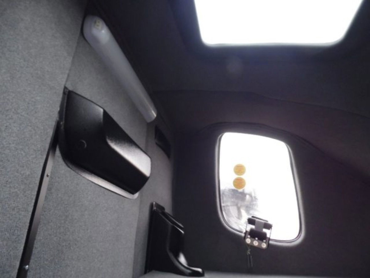 Iveco Daily Furgone 35S18HA8V 3.0 HPT PM-SL-TM Furgone Hi-Matic (11)