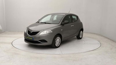 Lancia Ypsilon 1.2 69 CV 5 porte GPL Ecochic Silver usata