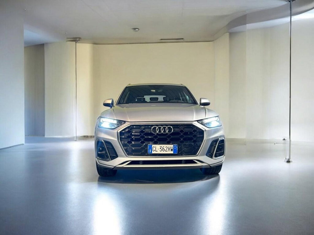 Audi Q5 40 2.0 tdi mhev 12V S line quattro s-tronic (2)