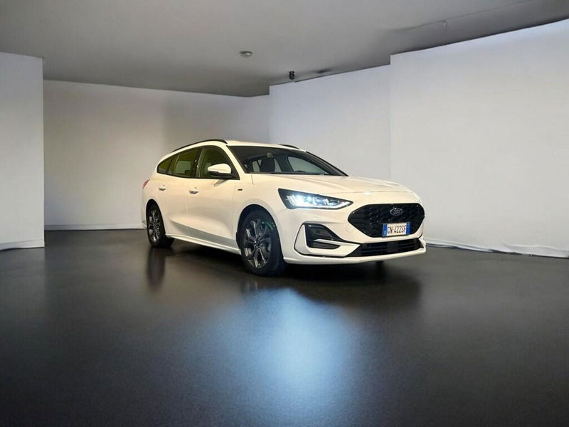 Ford Focus Station Wagon 1.0 EcoBoost Hybrid 125 CV SW ST-Line