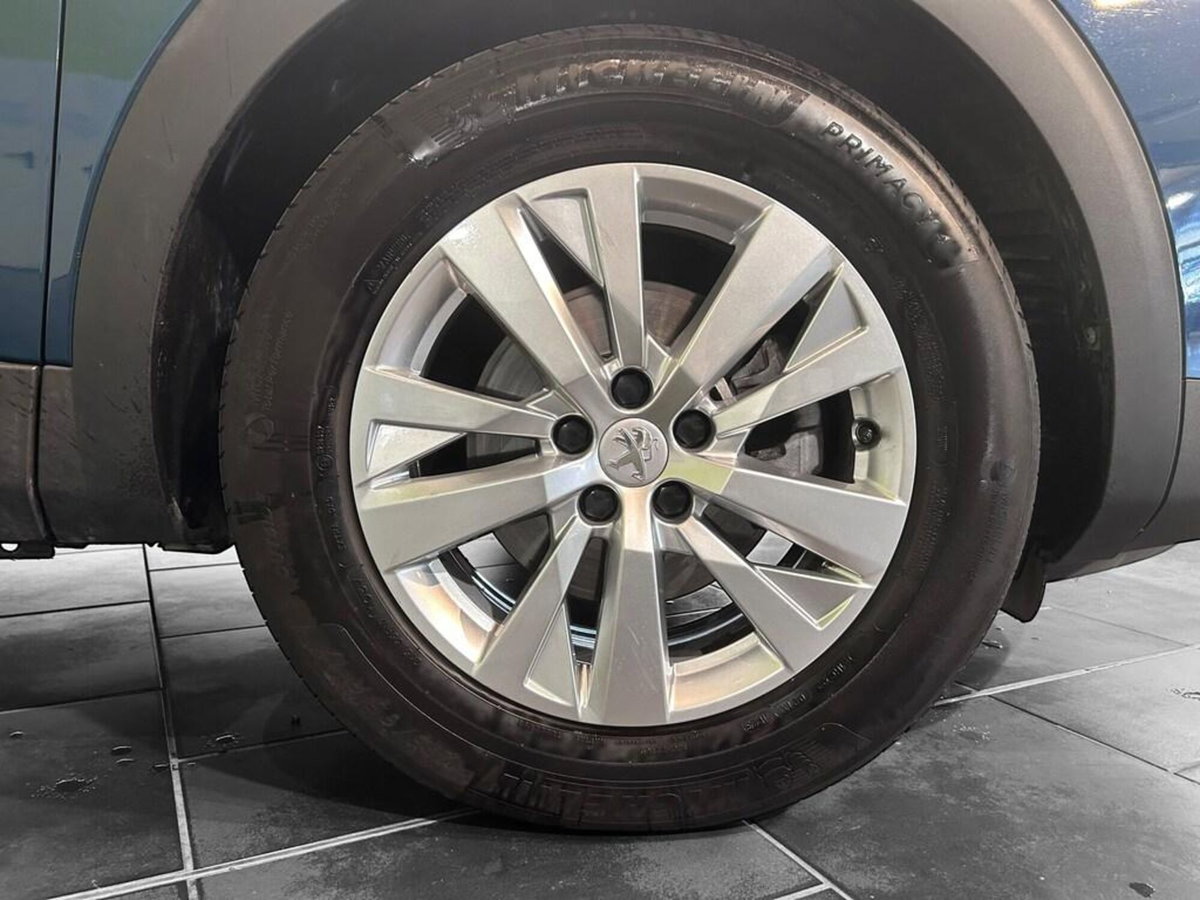 Peugeot 3008 PureTech Turbo 130 S&S Active Pack (6)