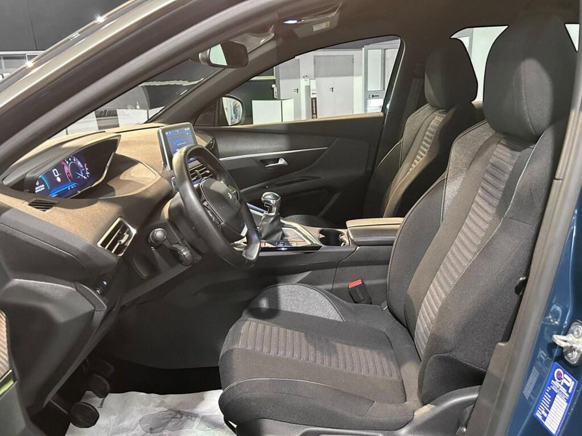 Peugeot 3008 PureTech Turbo 130 S&S Active Pack (7)