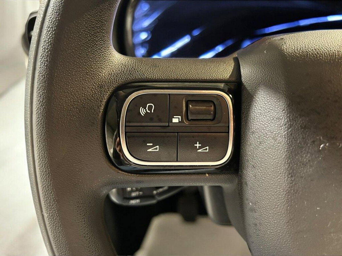 Citroen C3 BlueHDi 100 S&S Feel (11)