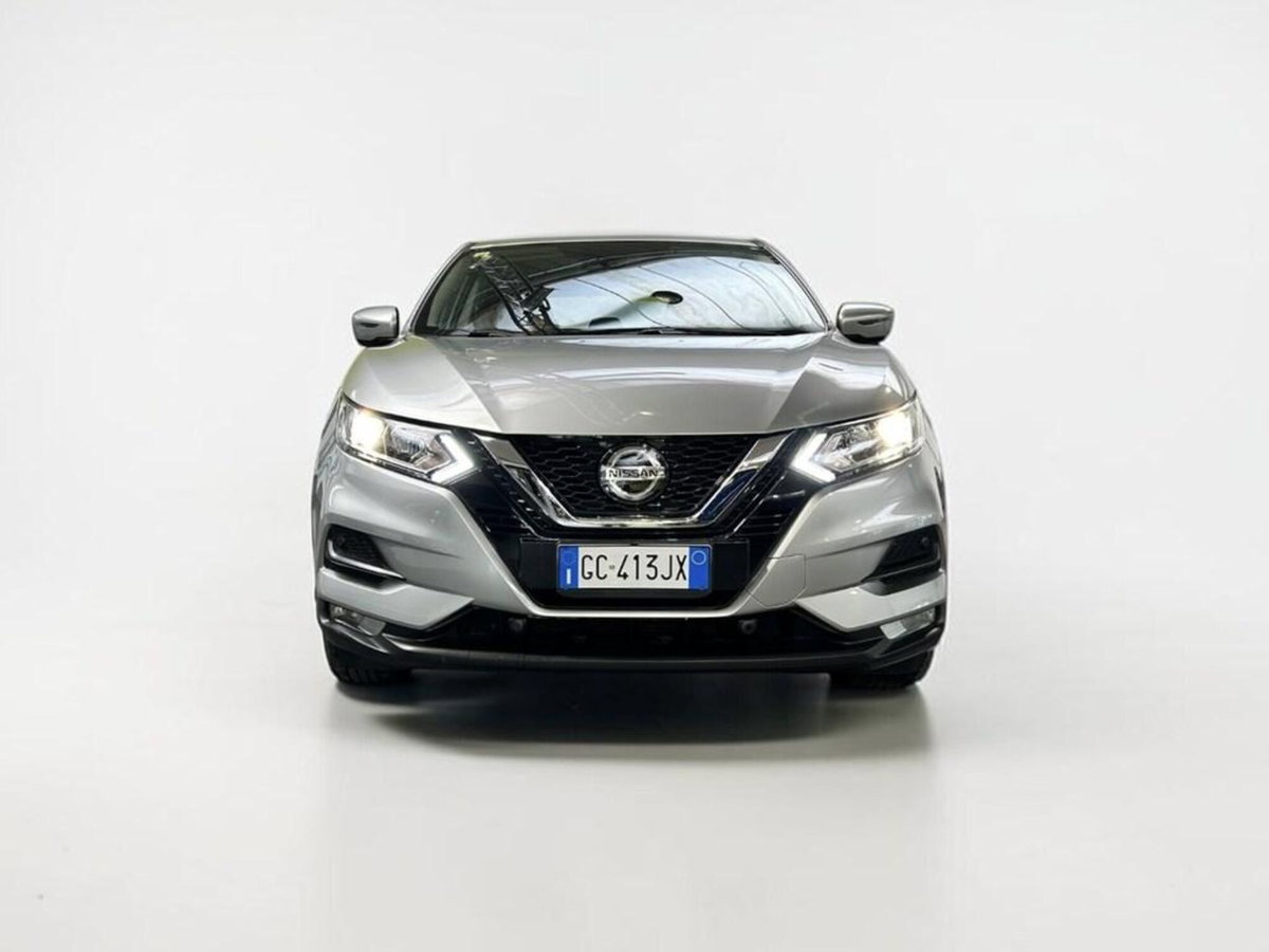 Nissan Qashqai 1.5 dCi 115 CV DCT Business (2)
