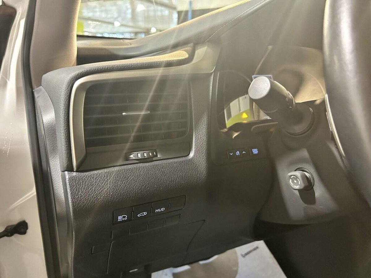Lexus RX L Hybrid Executive (12)