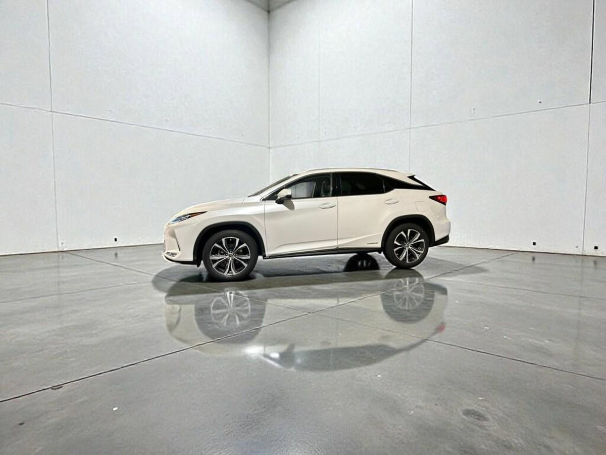 Lexus RX L Hybrid Executive (3)