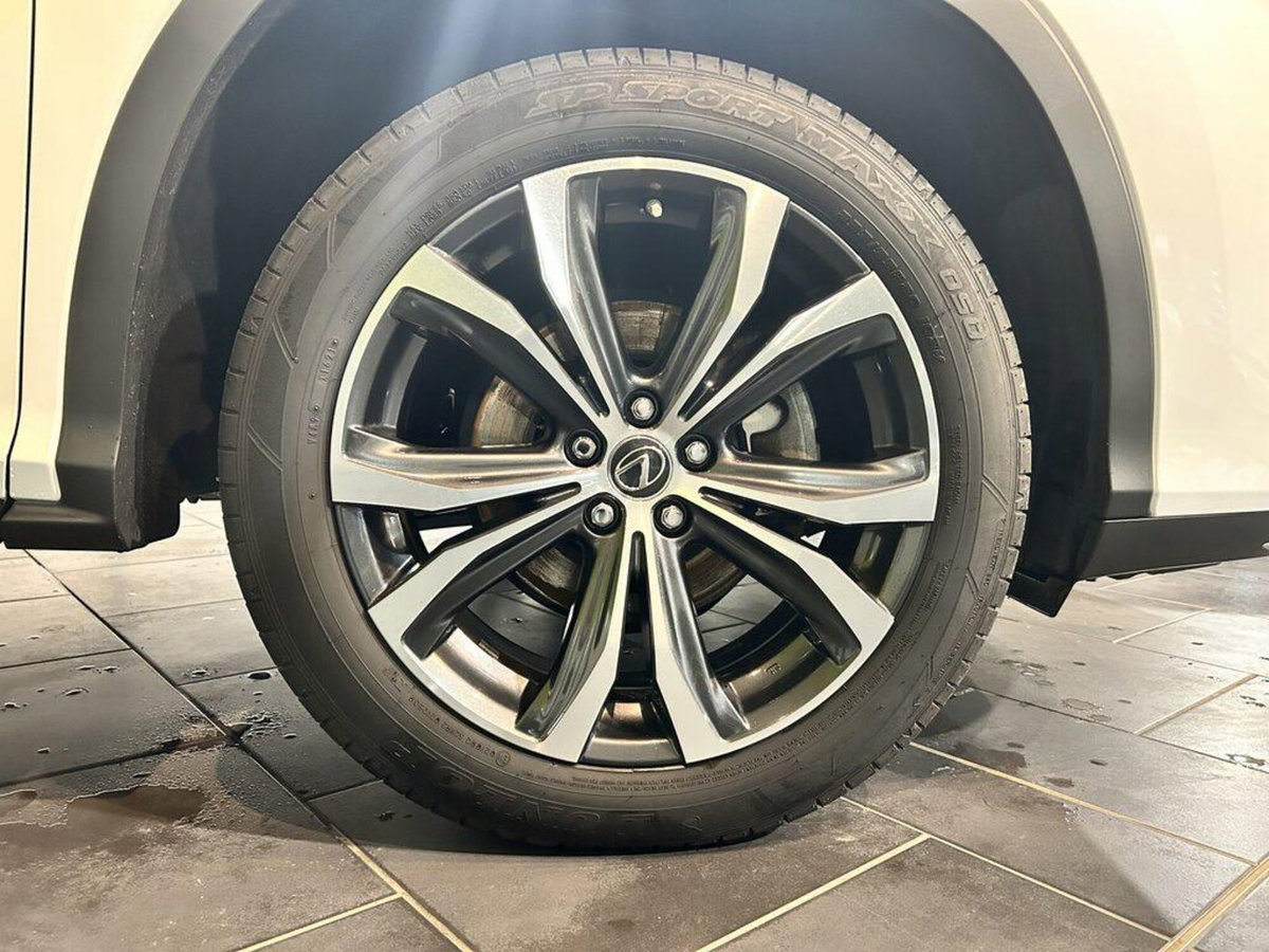 Lexus RX L Hybrid Executive (7)