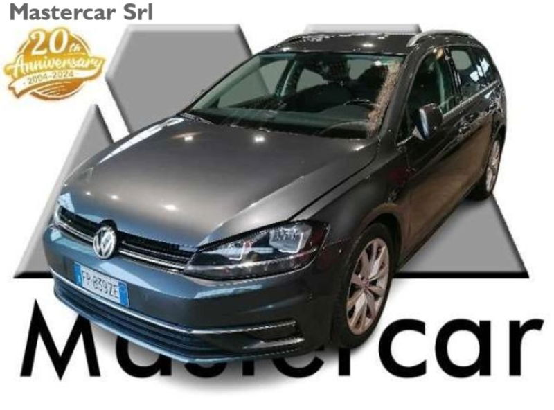 Volkswagen Golf Variant 2.0 tdi R-Line 150cv dsg