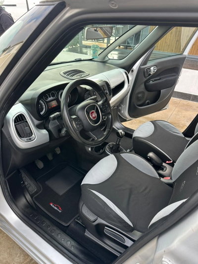 Fiat 500L 1.3 Multijet 85 CV Dualogic Lounge (9)