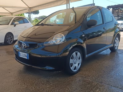 Toyota Aygo 1.0 12V VVT-i 5 porte Sol (2)